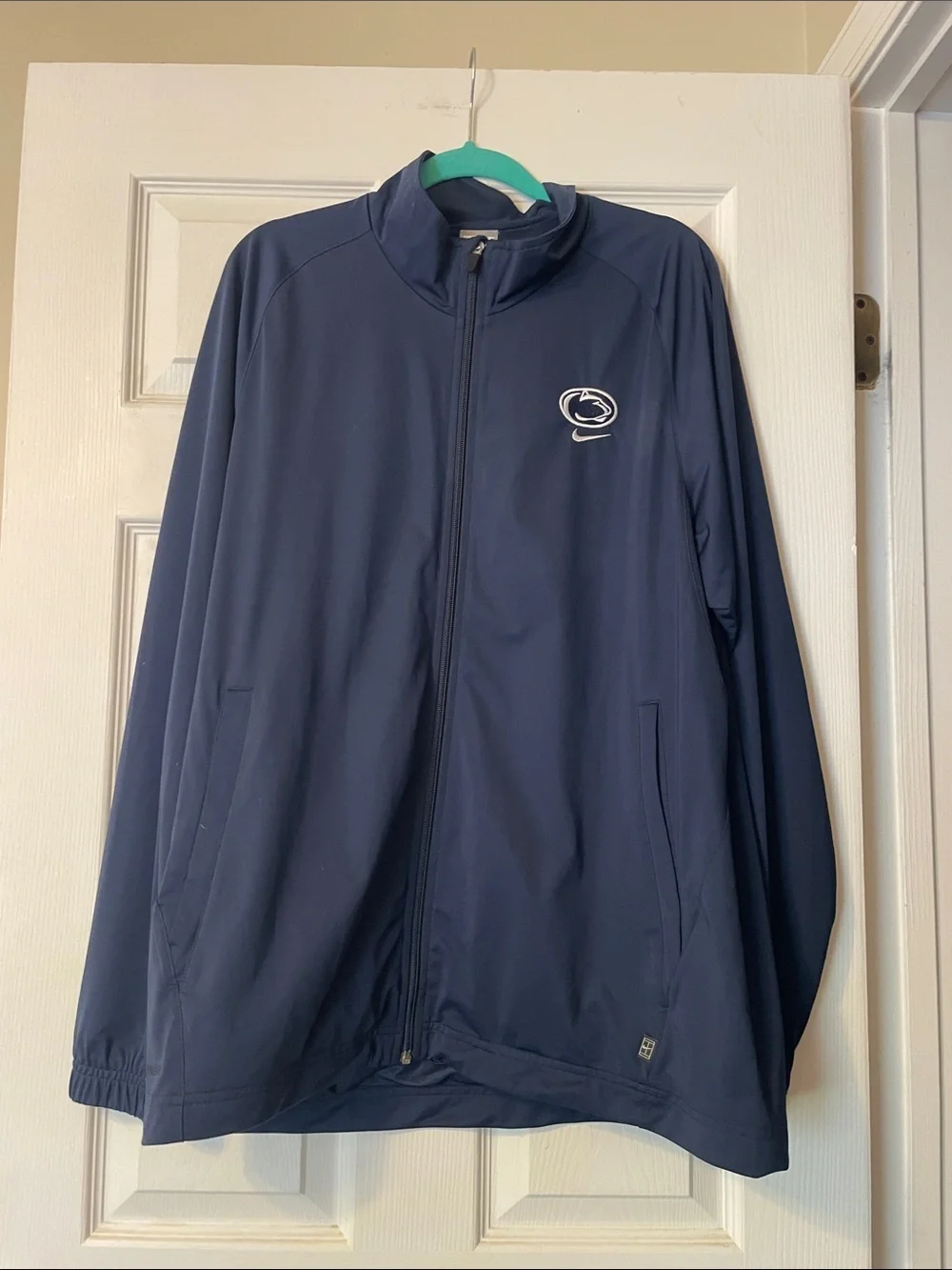 Nike Men’s Navy and White Performance Track Jacket (never worn) XL